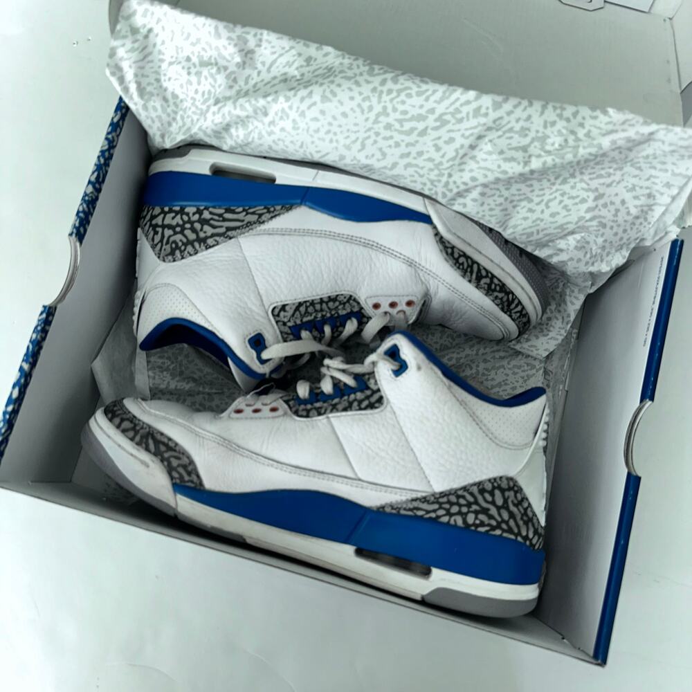 Air Jordan 3 Retro men’s sneakers size 8